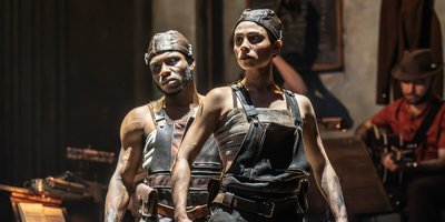 Background for review by Felicity de Bruine