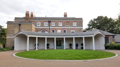 Valentines Mansion
